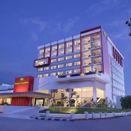 Hotel Santika Palu Zewnętrze zdjęcie