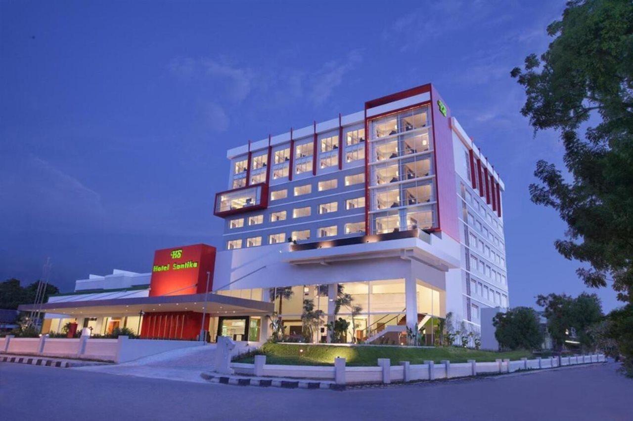 Hotel Santika Palu Zewnętrze zdjęcie