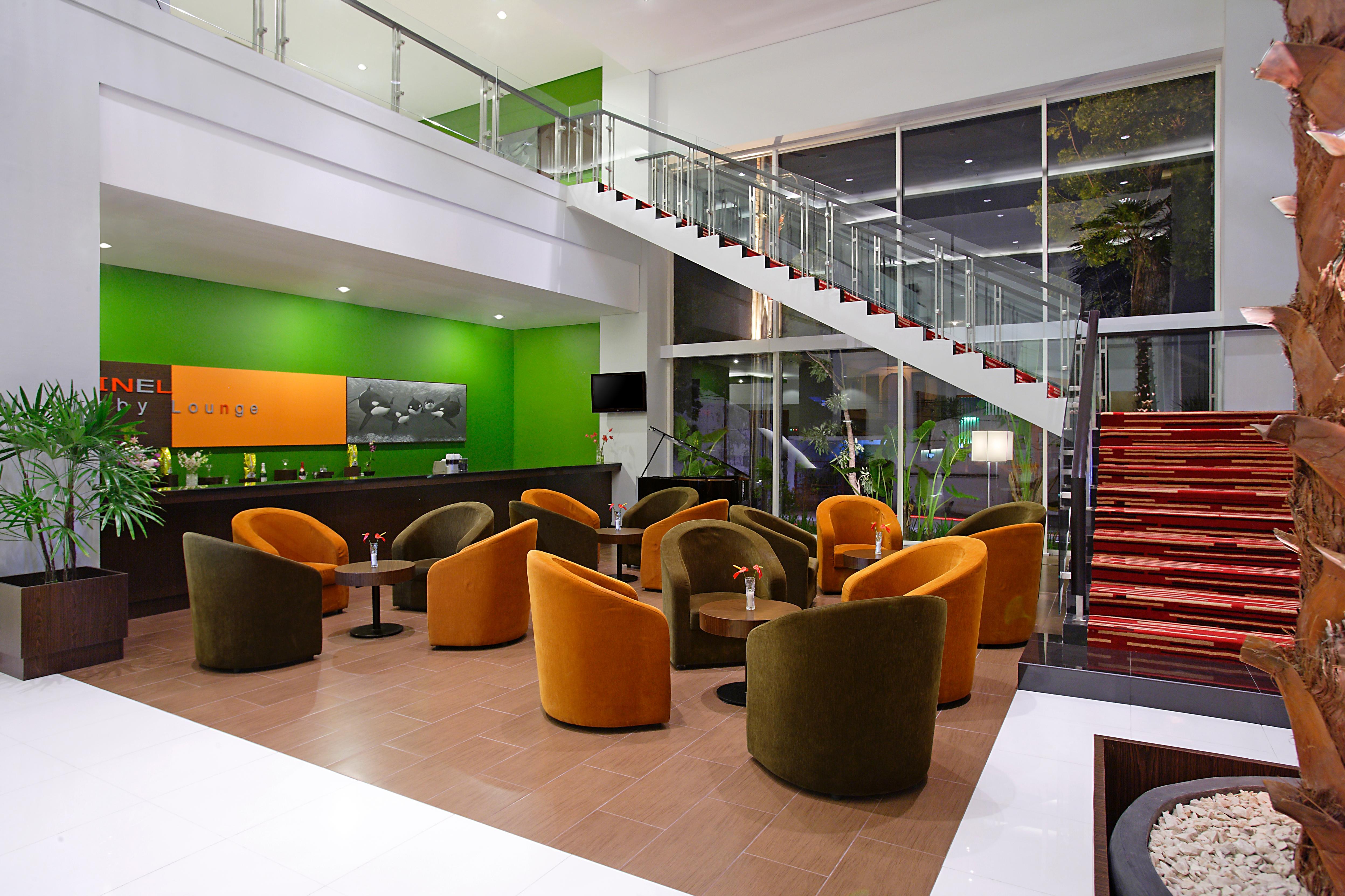 Hotel Santika Palu Zewnętrze zdjęcie